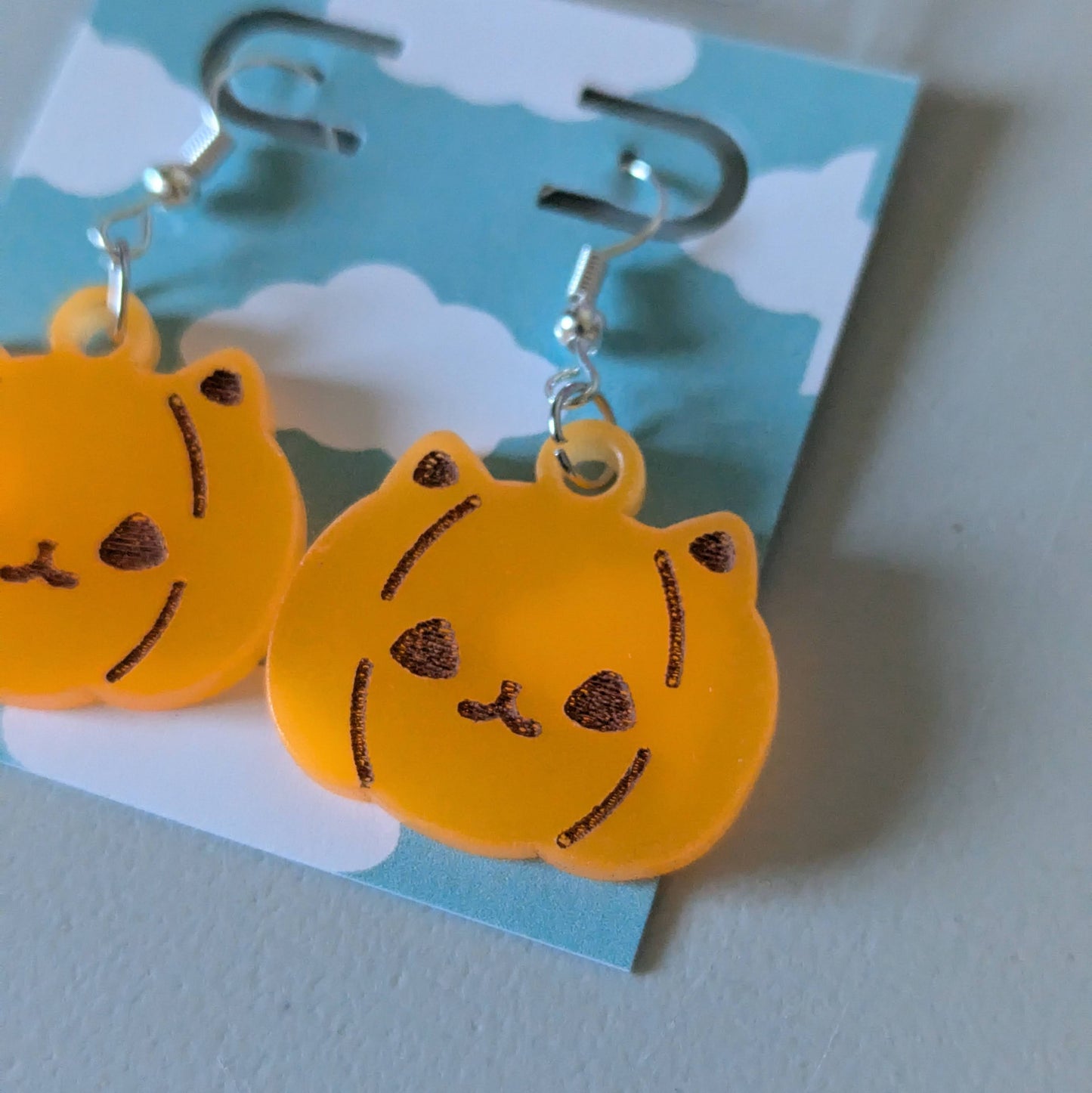 Glow-in-the-dark Pumpkin Cat Earrings